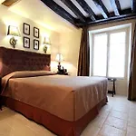 Hotel Saint-louis Marais 3*
